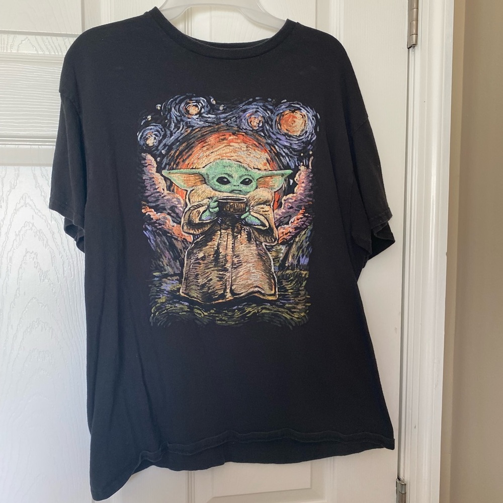 Men’s Star Wars shirt large
